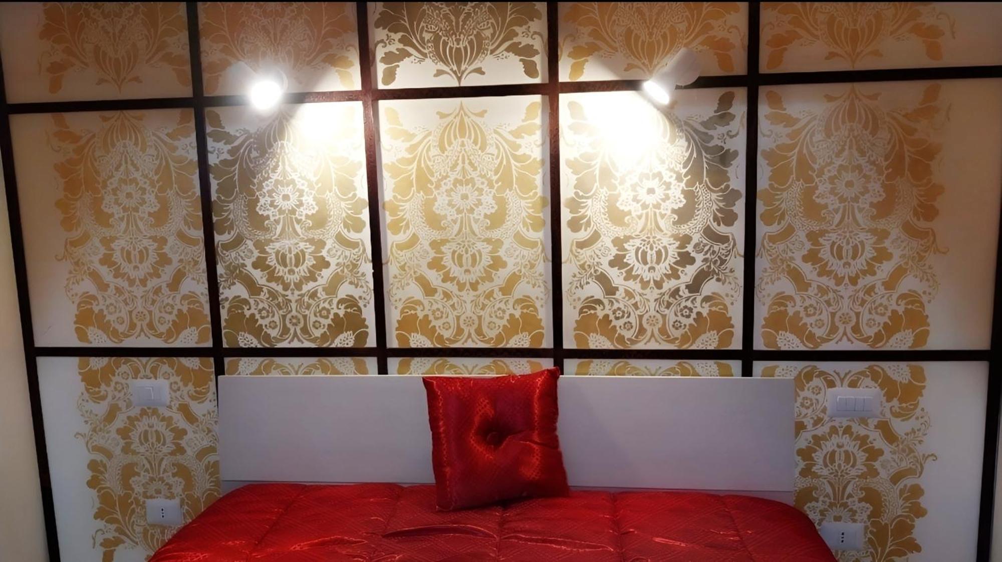 Casa Vacanza La Maison De Losyram Art ซาแลร์โน ภายนอก รูปภาพ